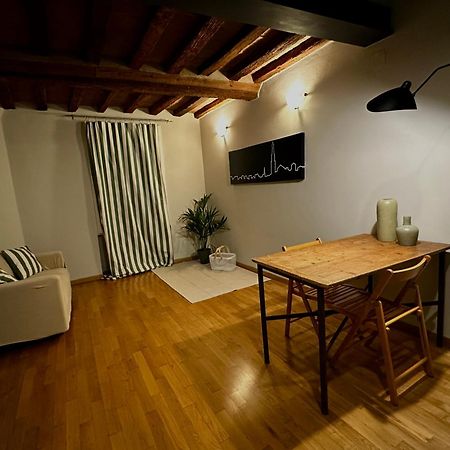 Maison Vert Appartamento In Centro Storico A Modena Módena Exterior foto