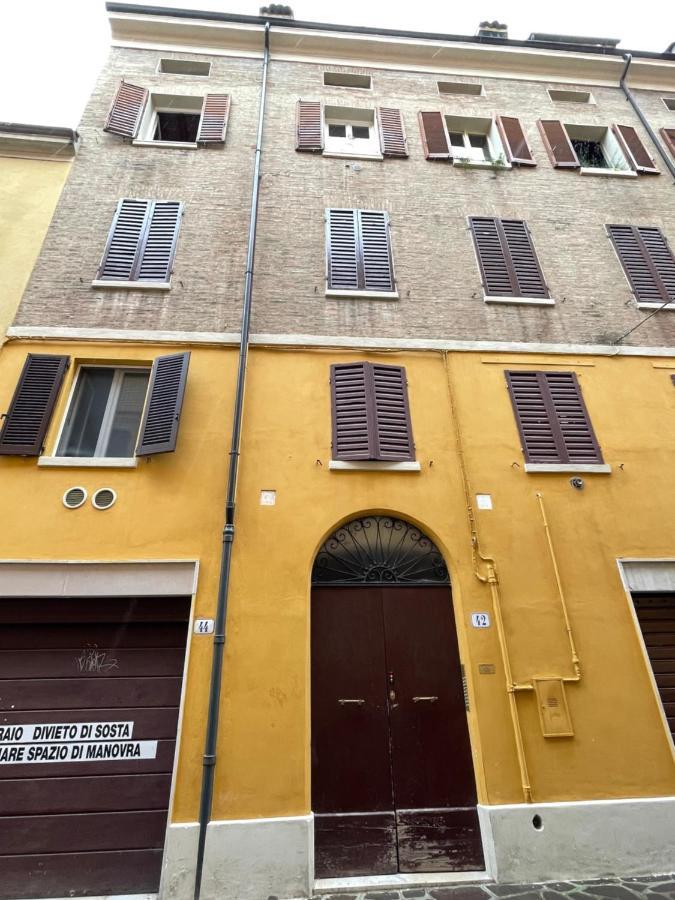 Maison Vert Appartamento In Centro Storico A Modena Módena Exterior foto