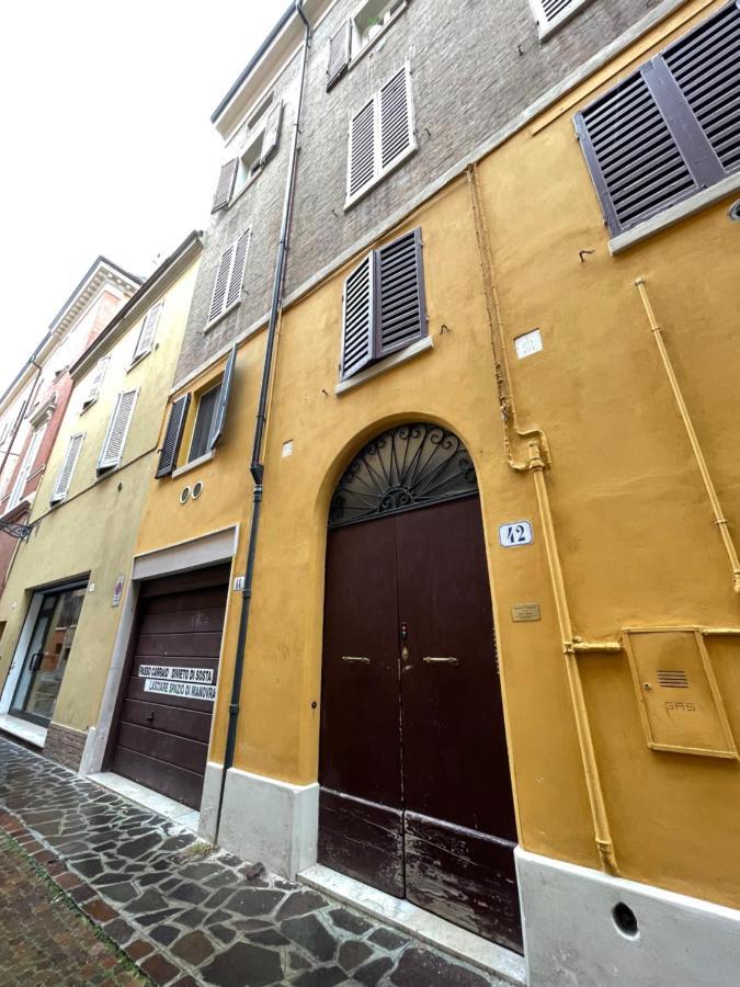 Maison Vert Appartamento In Centro Storico A Modena Módena Exterior foto