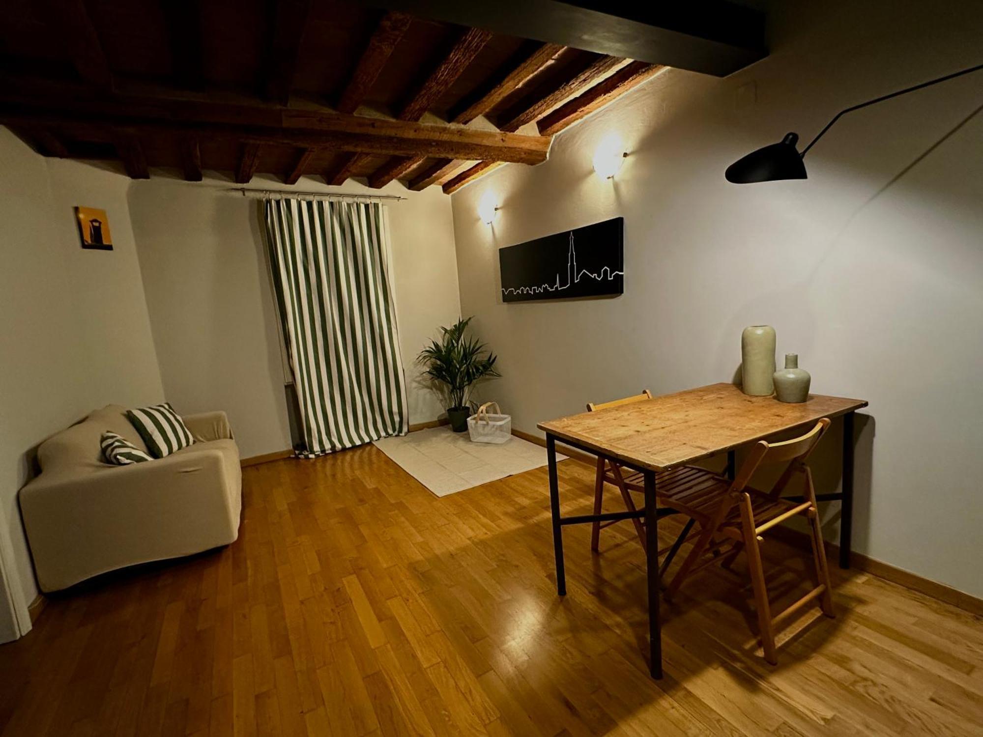 Maison Vert Appartamento In Centro Storico A Modena Módena Exterior foto