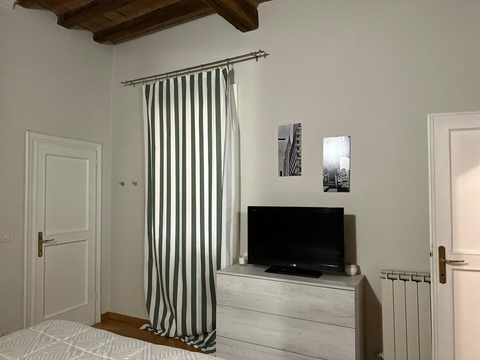 Maison Vert Appartamento In Centro Storico A Modena Módena Exterior foto